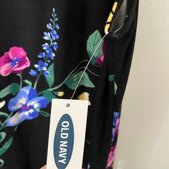 Black Old Navy Floral loose fit Summer Dress - Picture 3 of 6
